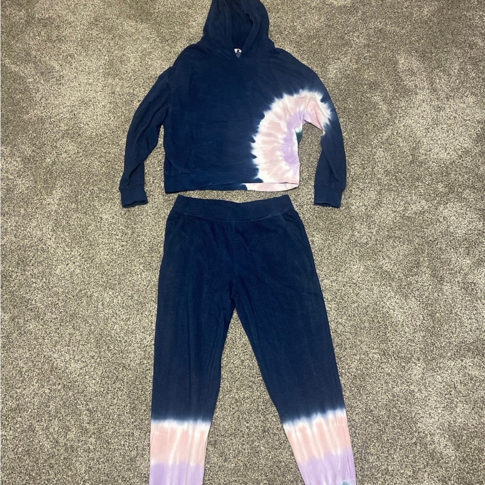 wildfox sweatshirt and sweatpants set